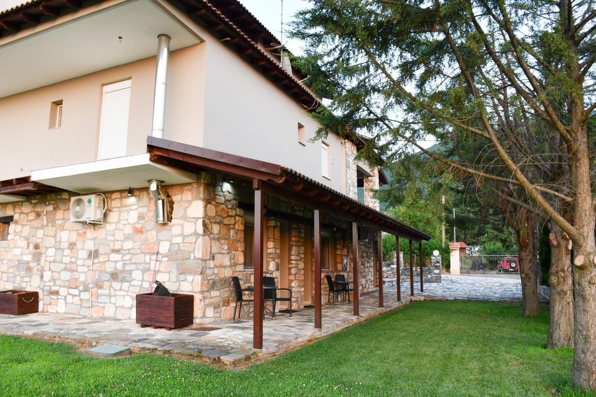 Toula Rooms Angistron Exterior photo