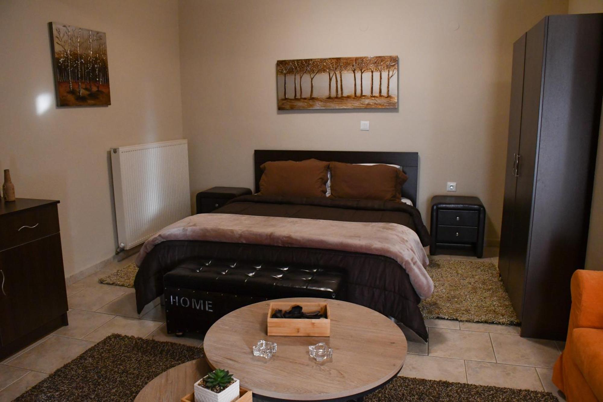Toula Rooms Angistron Exterior photo