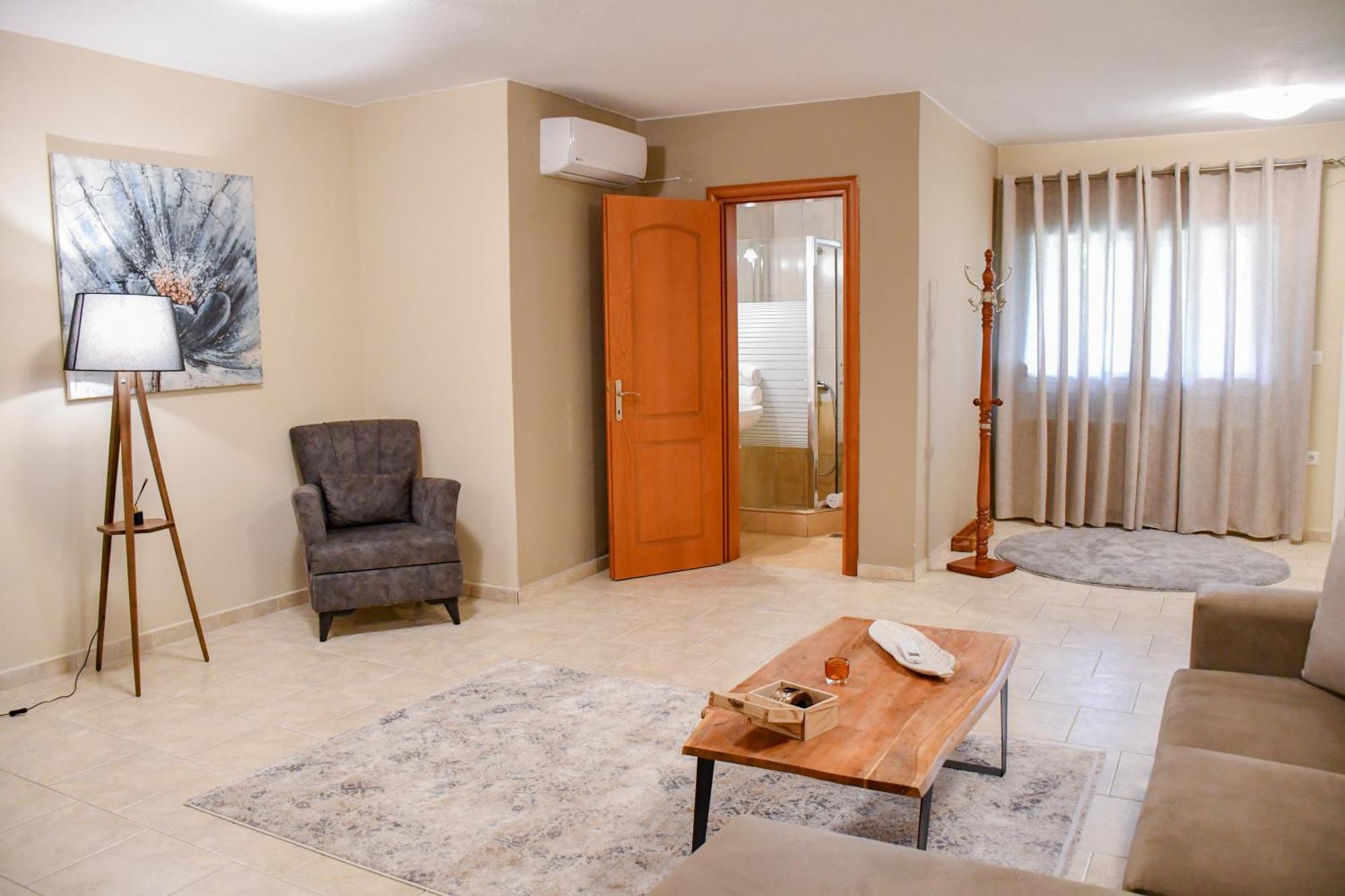 Toula Rooms Angistron Exterior photo