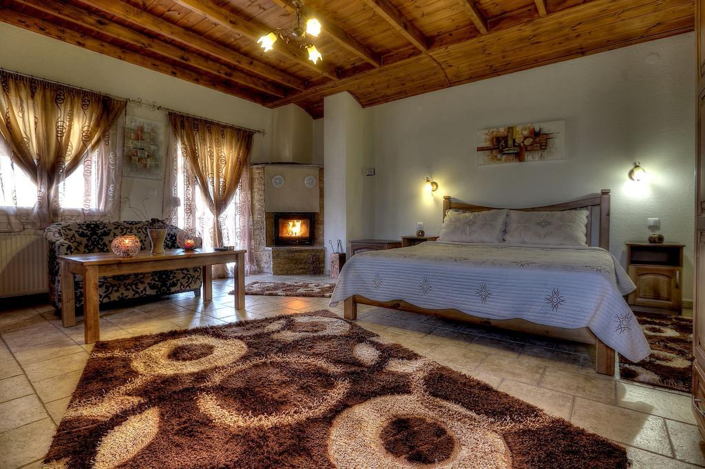 Toula Rooms Angistron Room photo