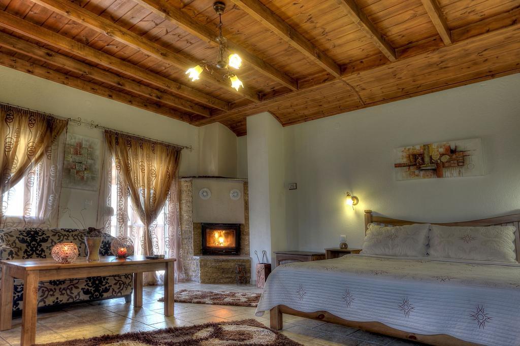 Toula Rooms Angistron Room photo